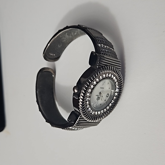 Premier Watch - Picture 3 of 3